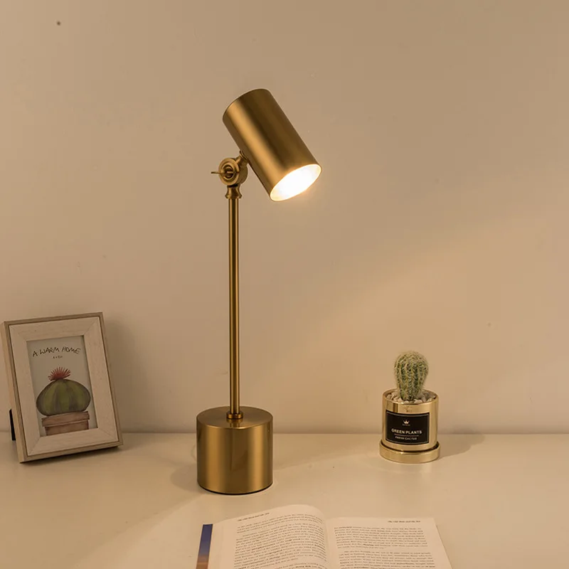 Északi Hálószoba Éjjeli Dali StoneTable Lámpa, Egyszerű, Modern, Amerikai Luxus Hotel Tanulmány Olvasás Dekoratív LED Arany Táblázat Fény